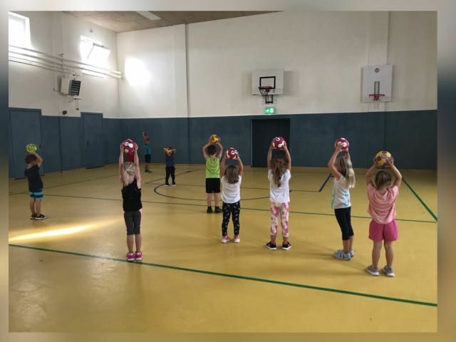 https://www.zwoenitzer-hsv.de/wp-content/uploads/2024/06/PHOTO-2024-06-05-20-11-15-640x480.jpg